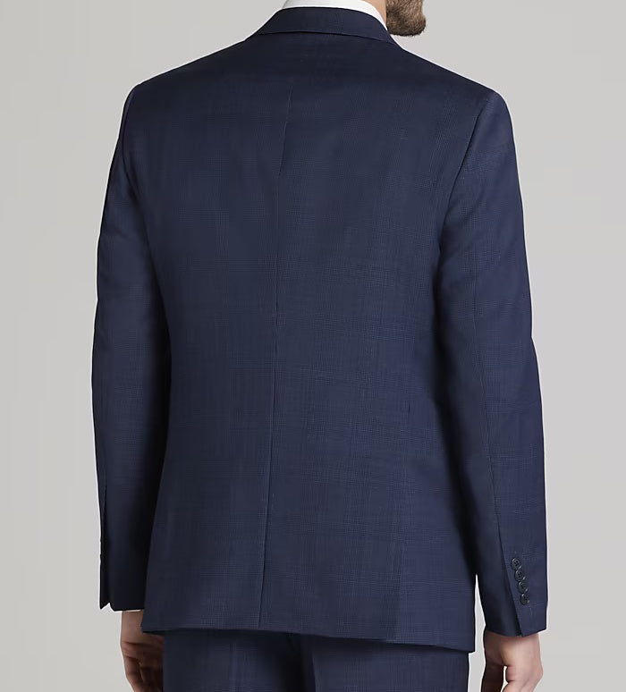 Lightweight suits for summer events