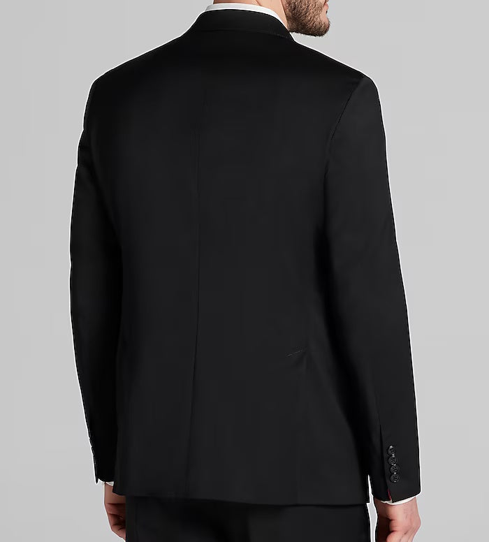 Travel-ready suits for business events