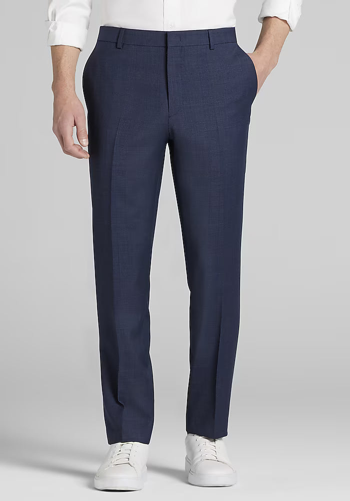 Lightweight suits for summer events