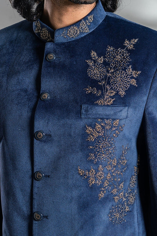 Stretch wedding suits for active men